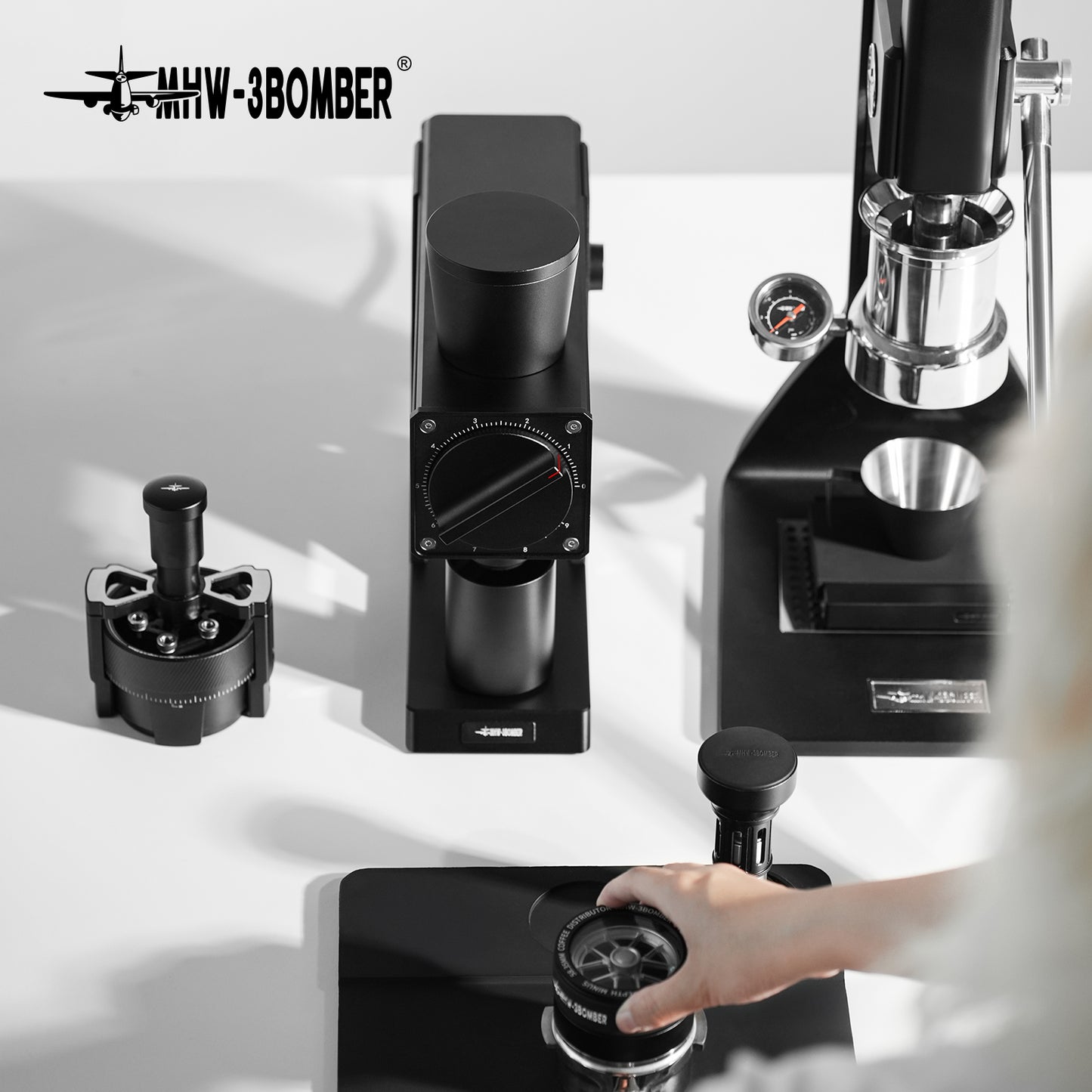 MHW-3BOMBER F74 Navigator Electric Coffee Grinder - White