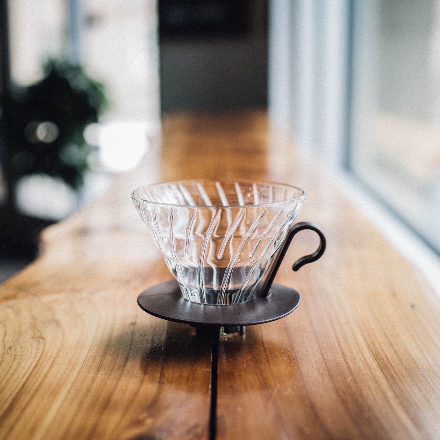 Hario V60 Glass Coffee Dripper 02