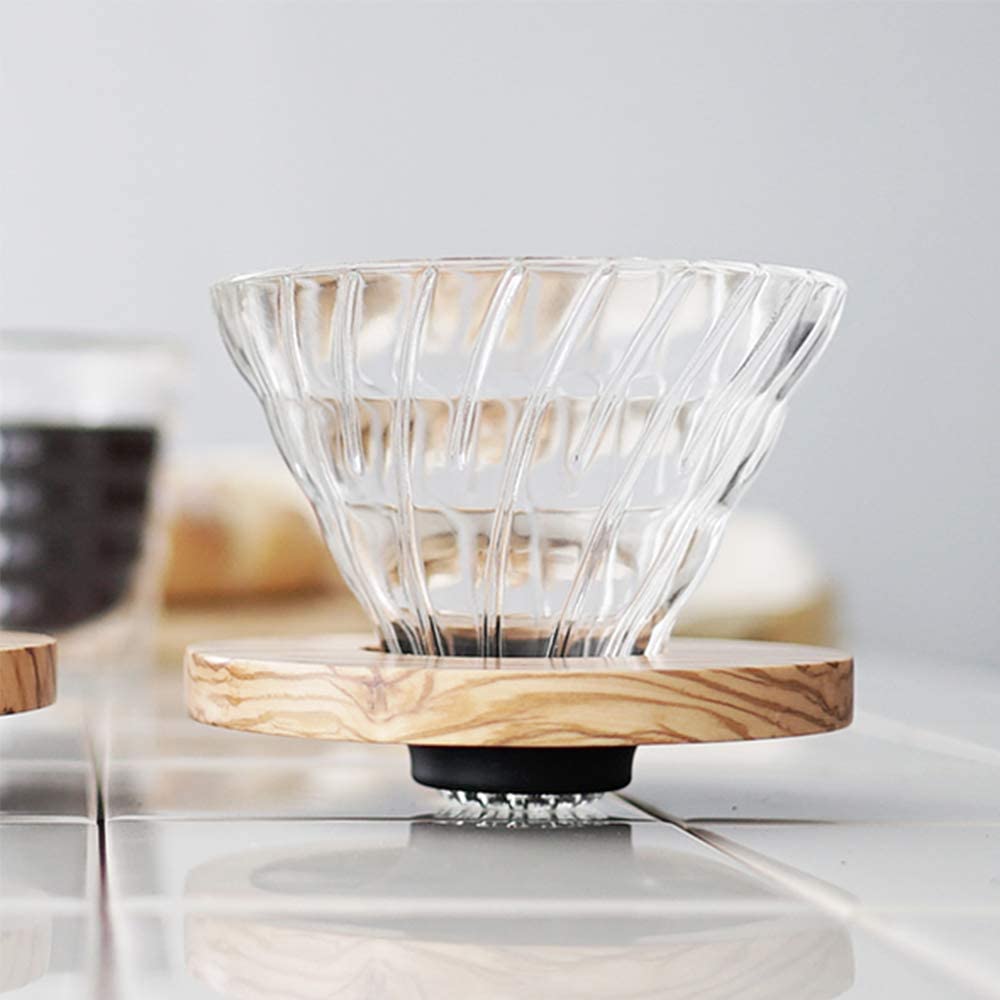 Hario V60 Glass Dripper Olive Wood 01
