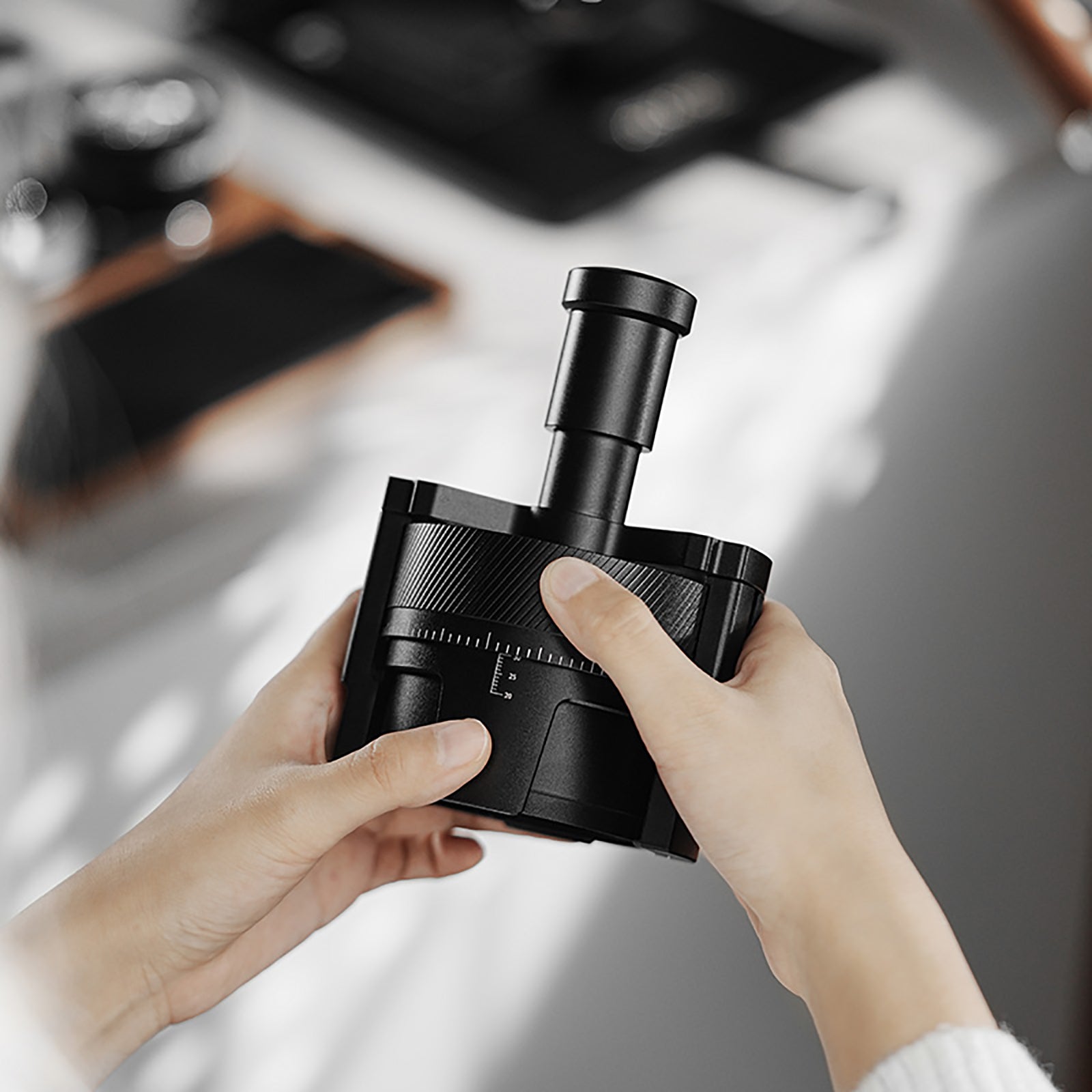 MHW SE Pro Needle Distributor- Obsidian Black - 58mm