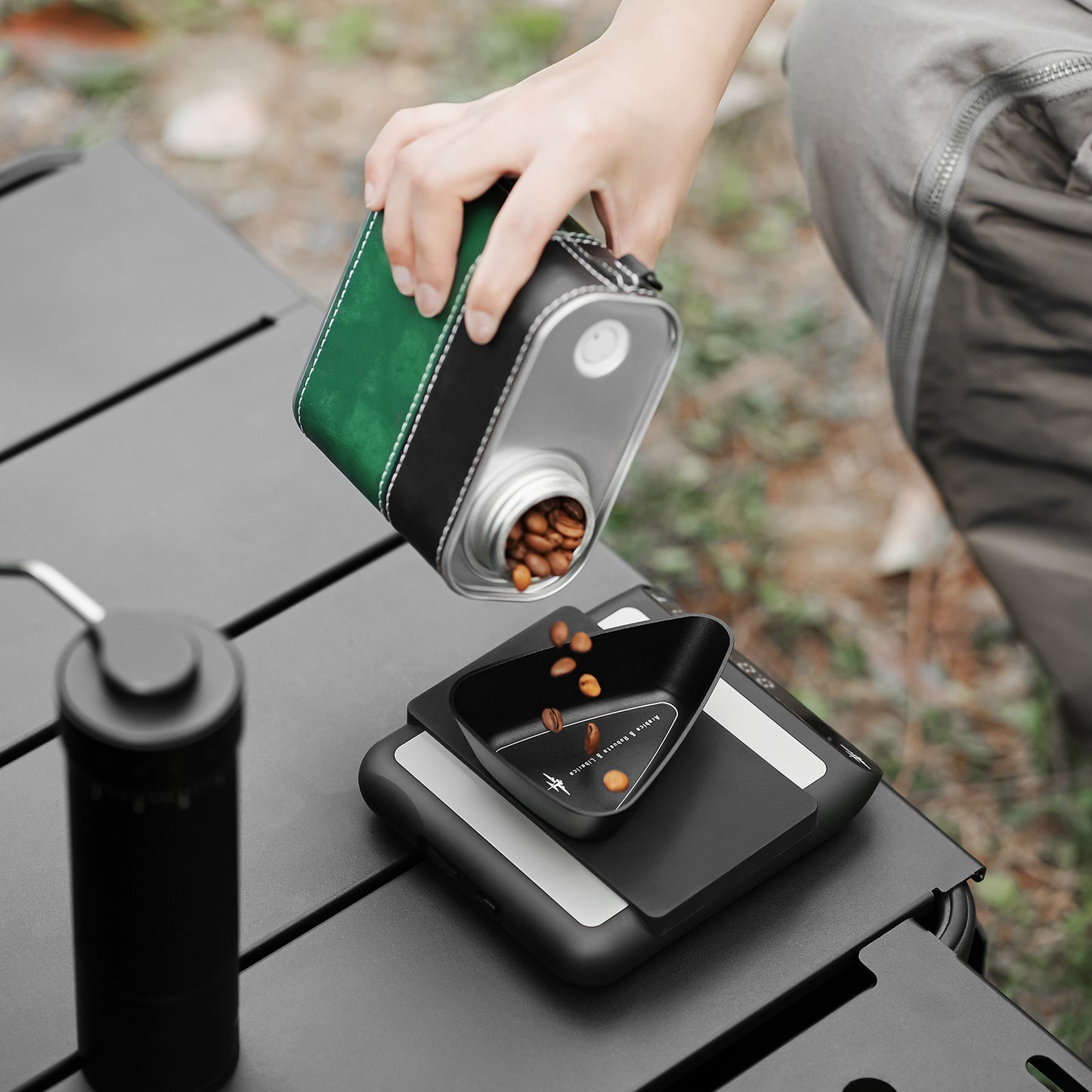 MHW-3BOMBER Coffee Bean Dosing Cup - Black