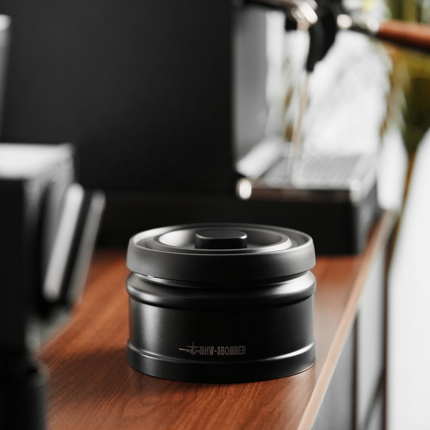 MHW Coffee Manual Vacuum Storage Canister - Black