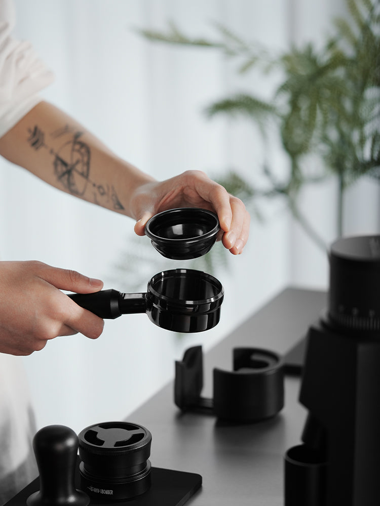 MHW Astra Series Bottomless Portafilter 58mm Black
