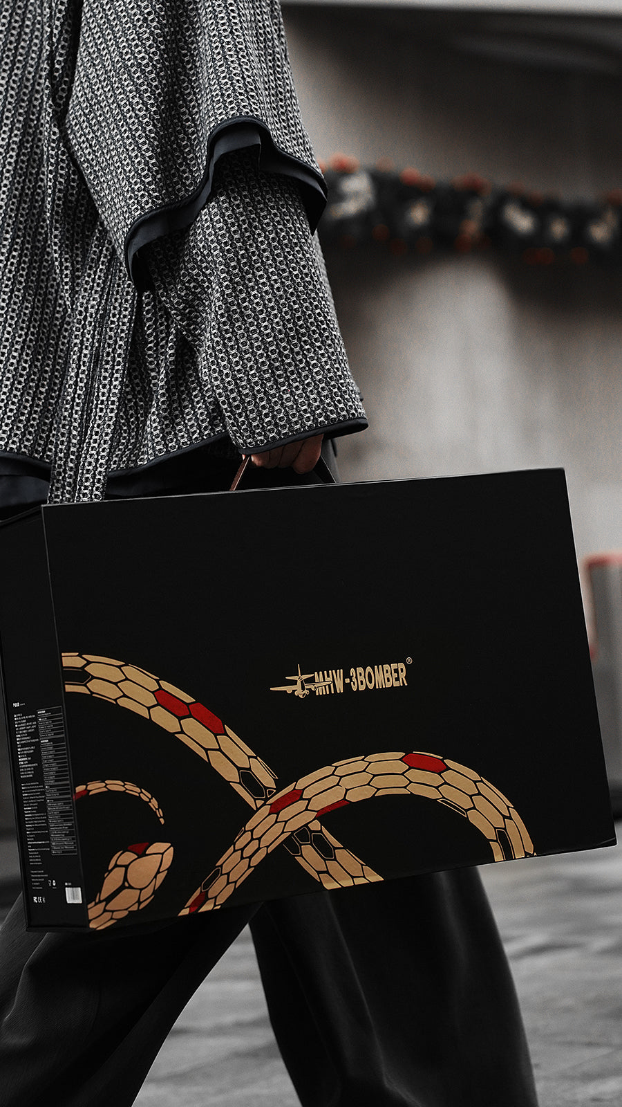 MHW-3BOMBER Serpent Collection Pour Over Coffee Gift Box