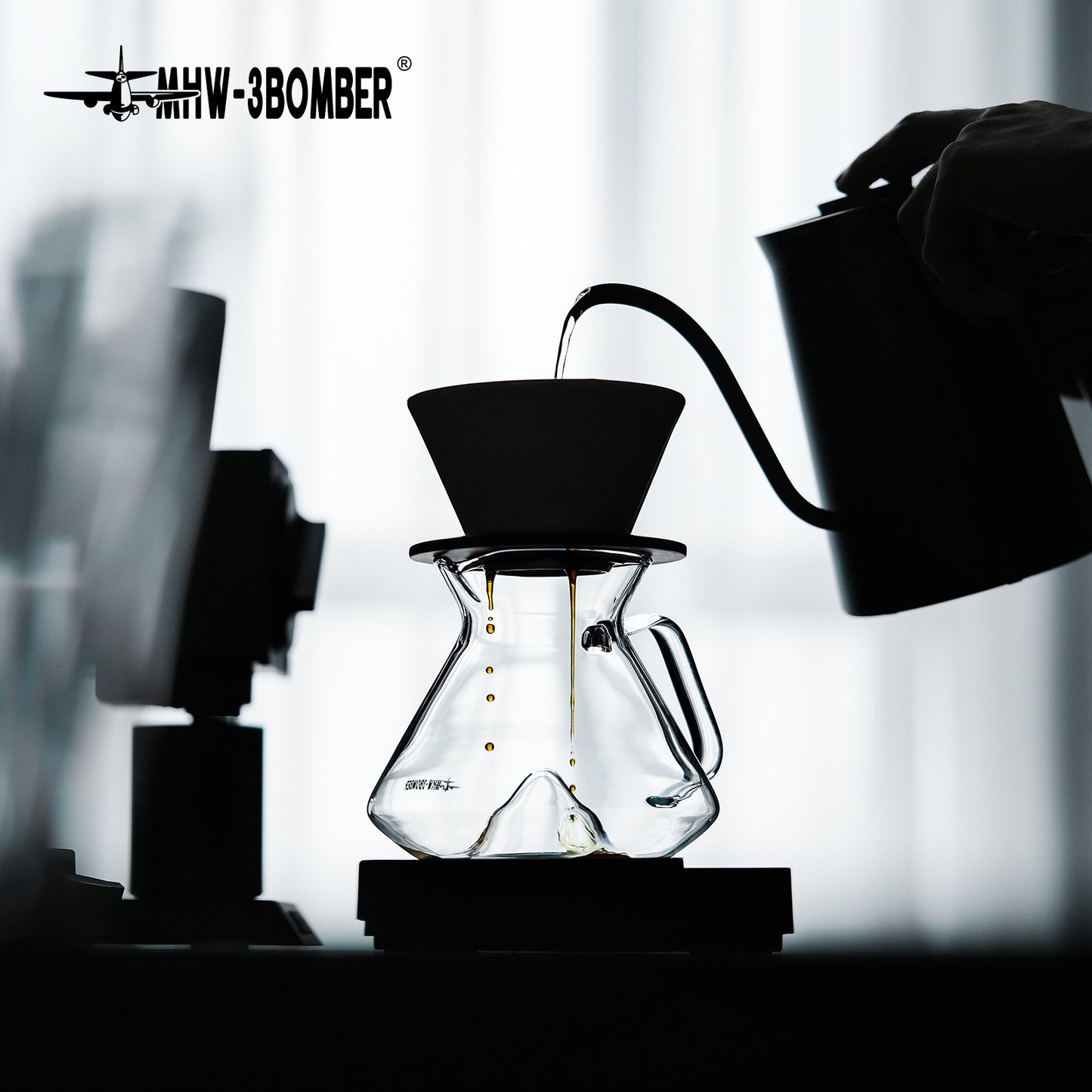 MHW-3BOMBER Hill Coffee Server