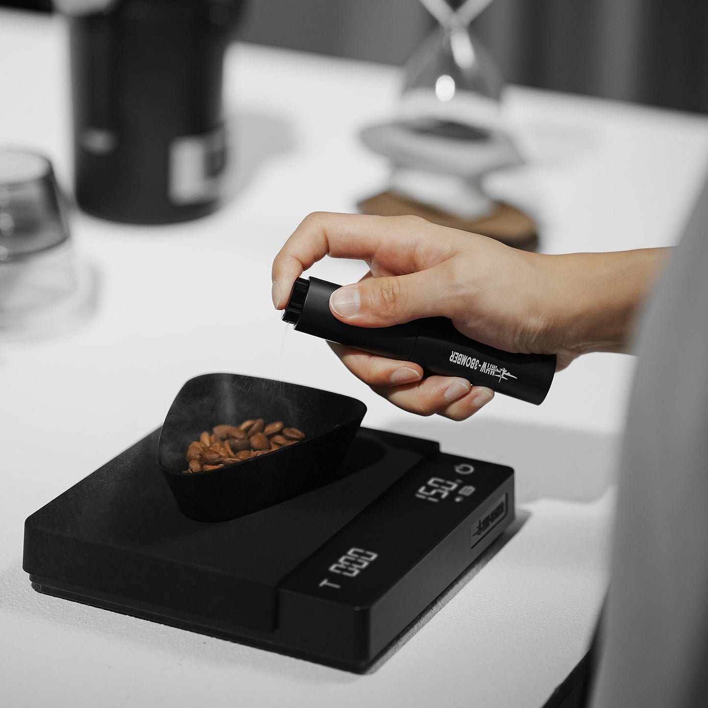 MHW-3BOMBER Coffee Bean Dosing Cup - Black