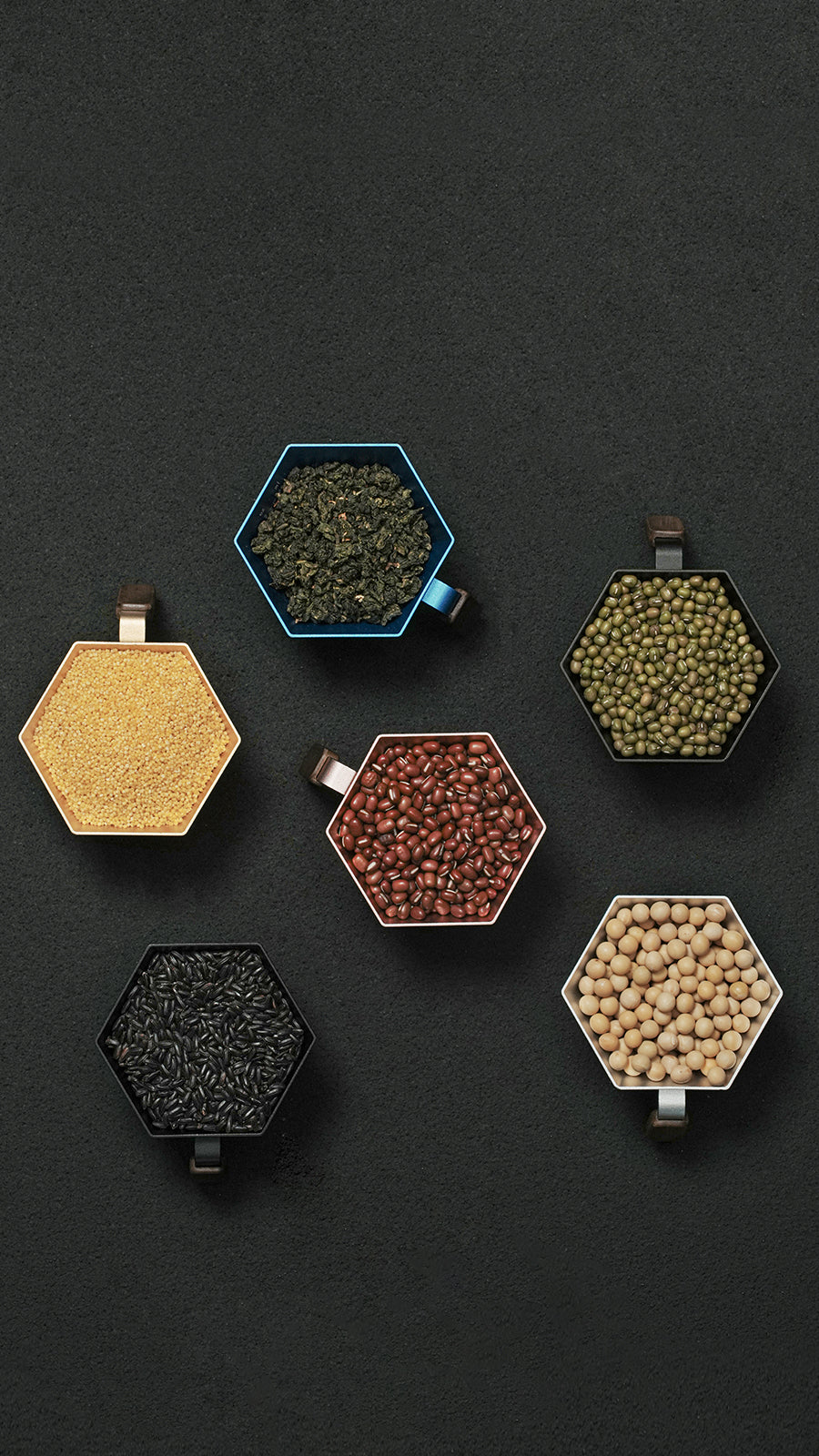 MHW-3BOMBER Prism Measuring Cup - Silver