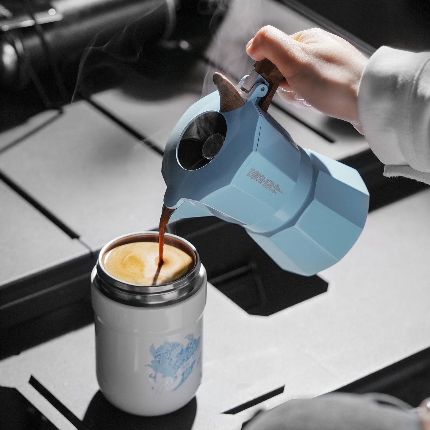 MHW-3BOMBER Flipped Moka Pot Gift Box - Pink