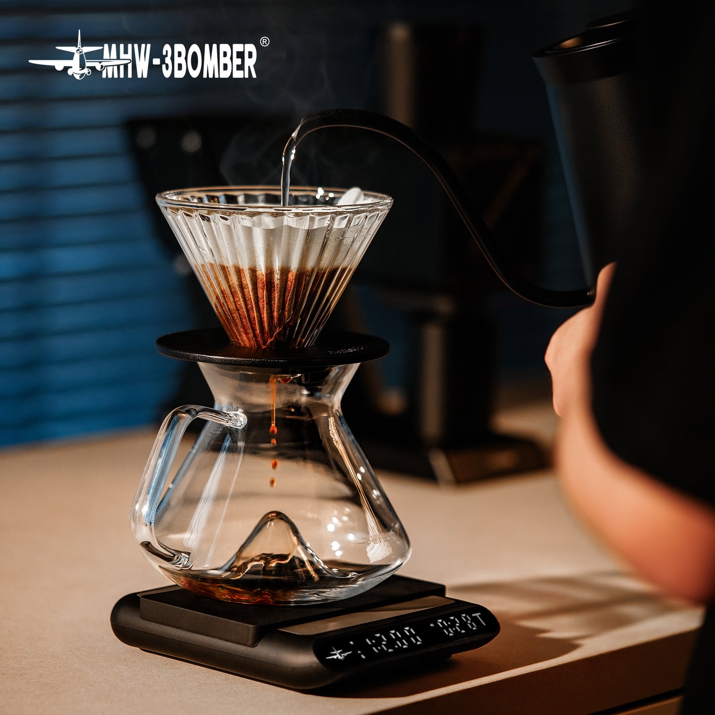 MHW-3BOMBER Hill Coffee Server