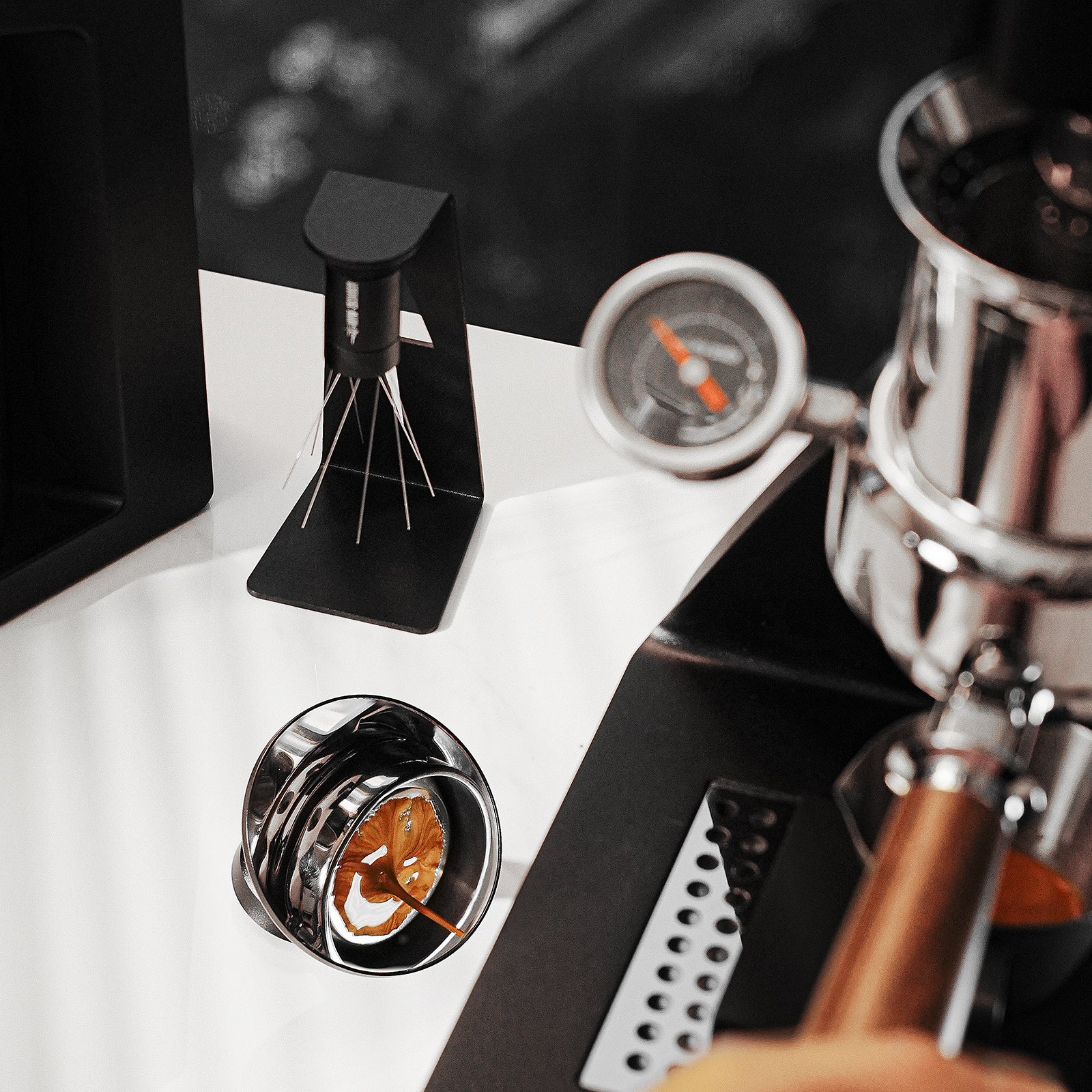 MHW Espresso Shot Black Mirror