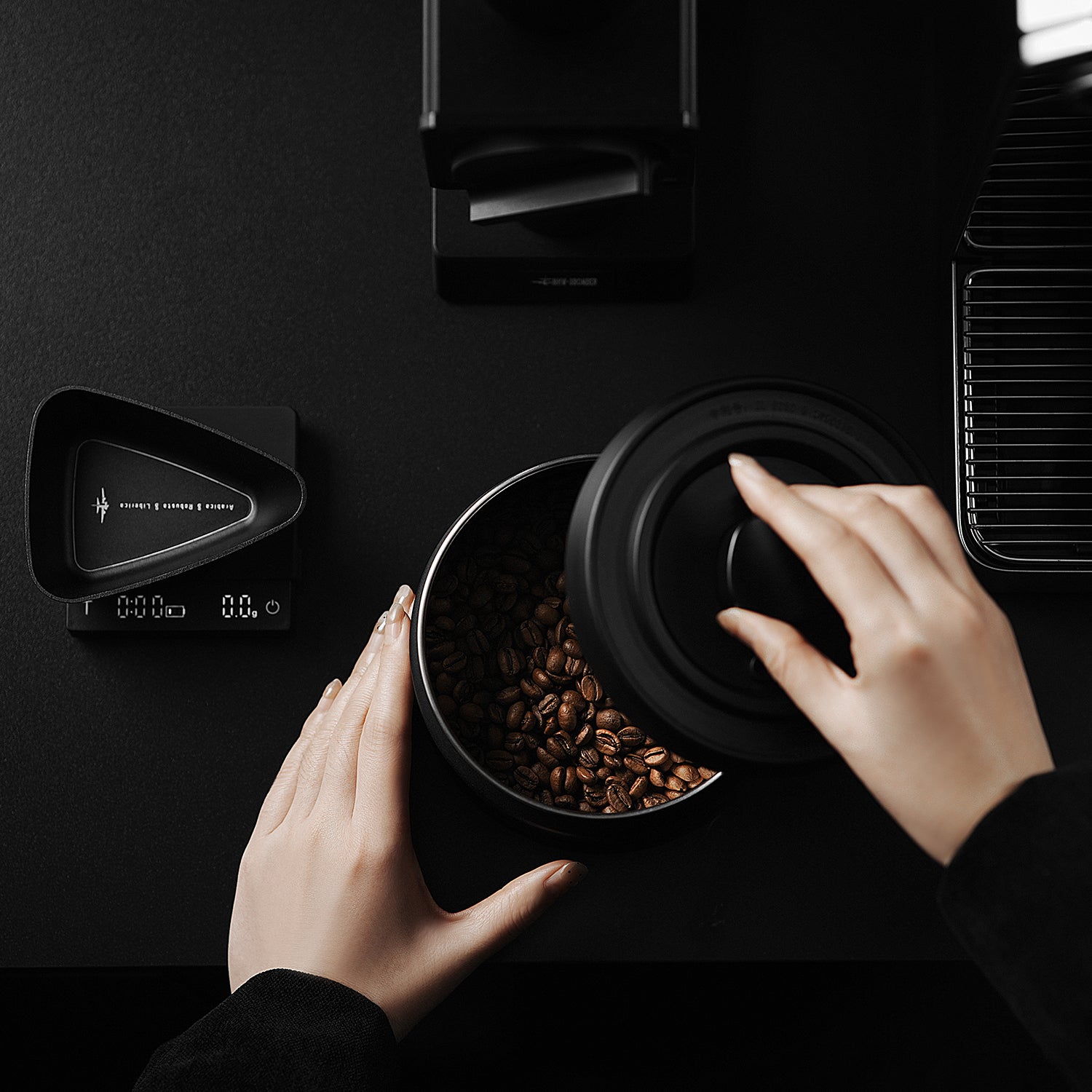 MHW Coffee Manual Vacuum Storage Canister - Black