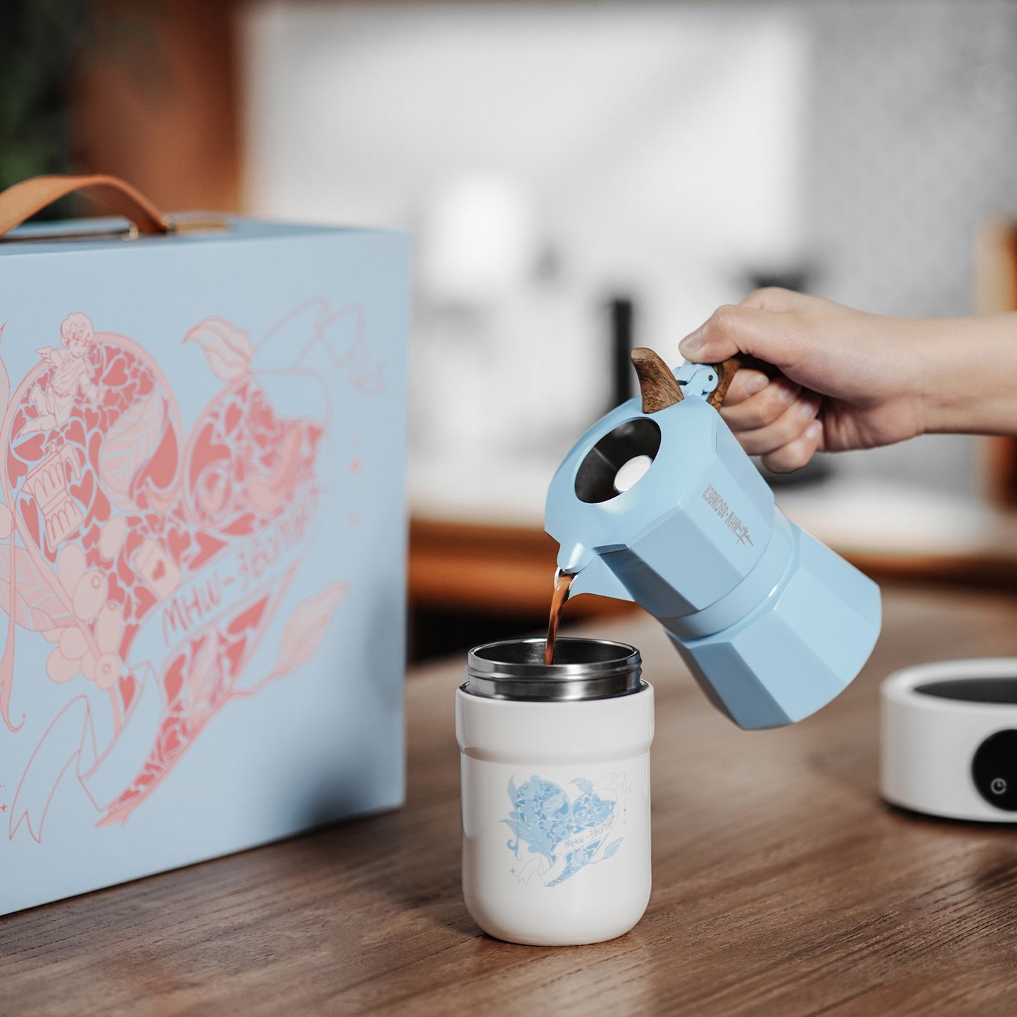 MHW-3BOMBER Flipped Moka Pot Gift Box - Pink