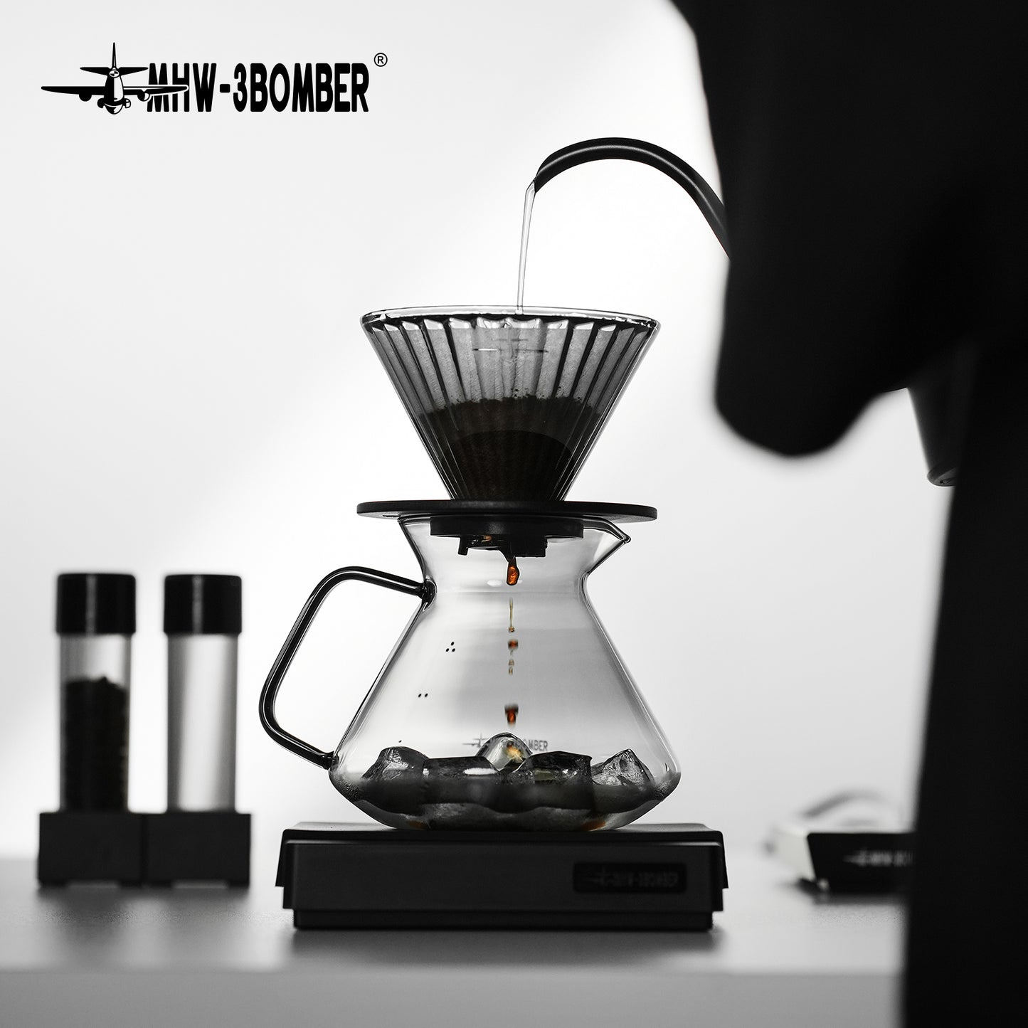 MHW-3BOMBER Hill Coffee Server