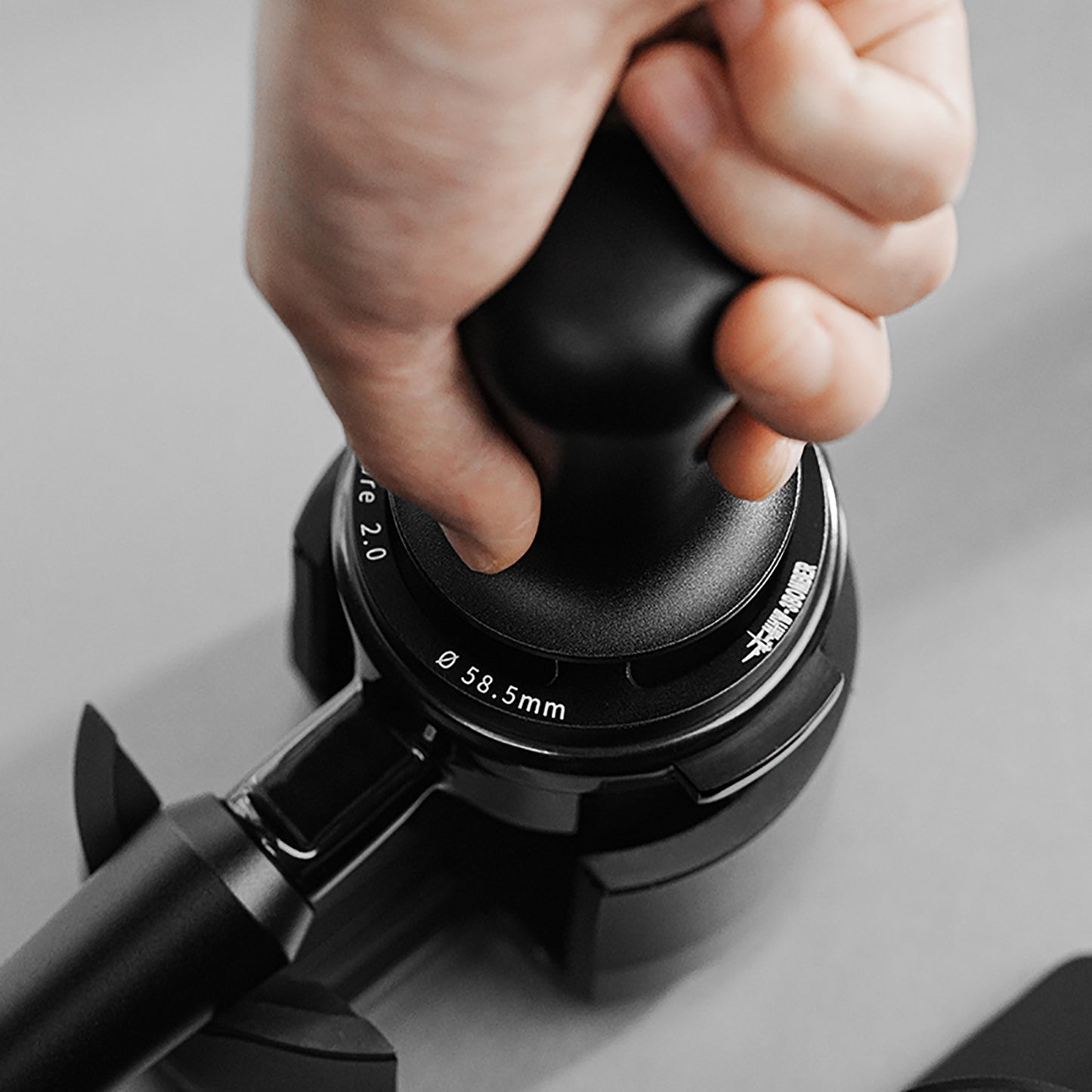 MHW-3BOMBER Astra Collection Constant Pressure Tamper 58.5 mm