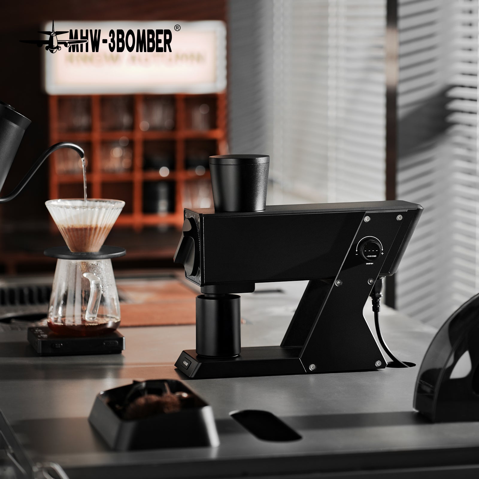 MHW-3BOMBER F74 Navigator Electric Coffee Grinder - Black
