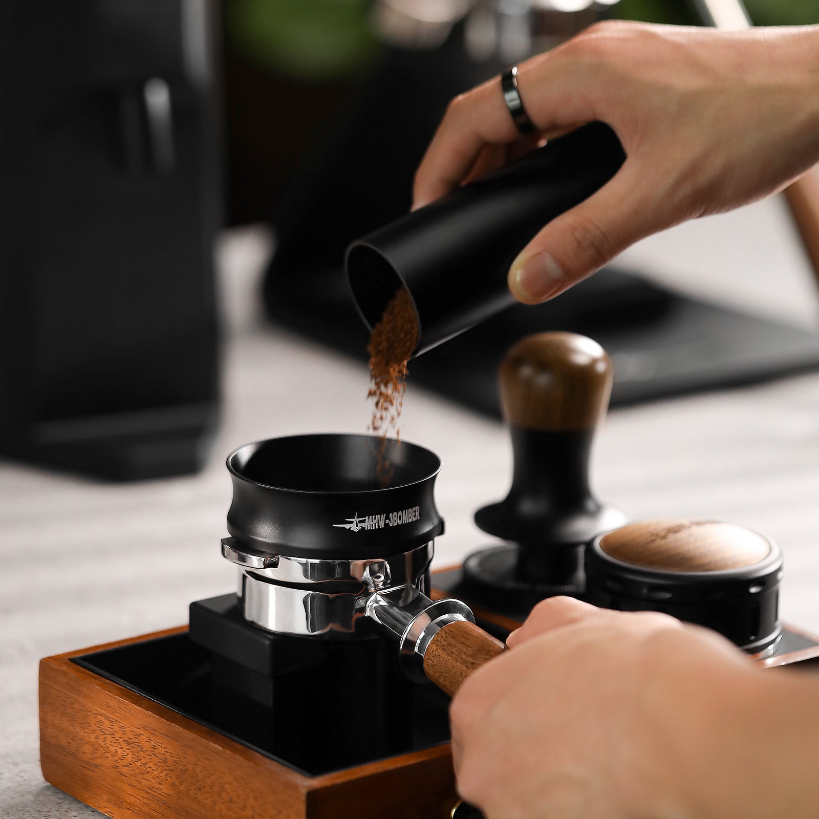MHW-3BOMBER Espresso Magnetic Coffee Dosing Funnel 58mm