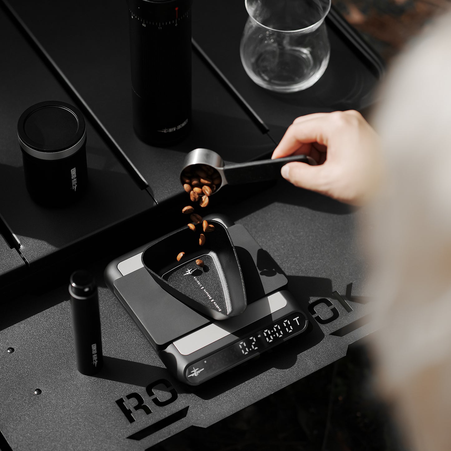 MHW-3BOMBER Coffee Bean Dosing Cup - Black